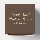 オーバルダイヤモンドリングや輪とホワイトローズ結婚ズ フェイバーボックス (上部)