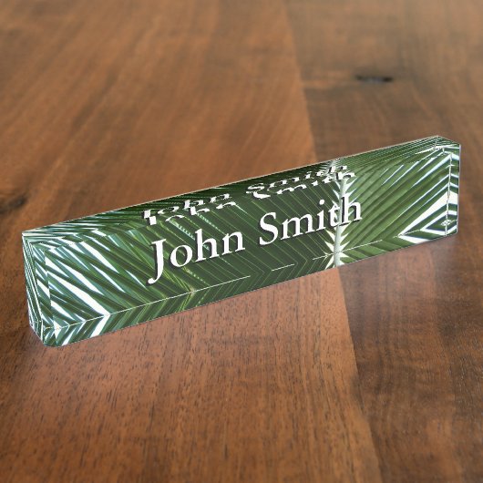 オーバーラップするパームフロンズトロピカルグリーン抽象芸術 デスクネームプレート (側面)