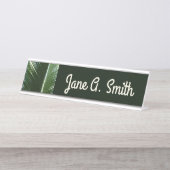オーバーラップするパームフロンズトロピカルグリーン抽象芸術 デスクネームプレート (正面)