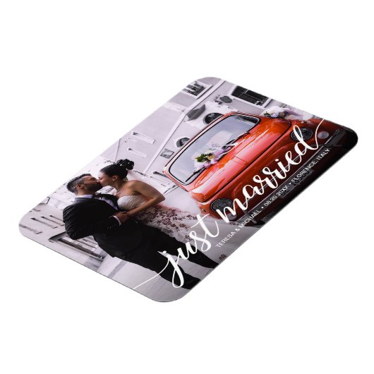 オーバーレイたった今結婚しました結婚スクリプトの写真 マグネット (左側)