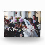 オーバーレイモダンの後で幸せ結婚に フォトブロック<br><div class="desc">この写真お気に入りのブロックで結婚あなたの写真を紹介モダンし、言葉で幸せな後に美しい文字オーバーレイ。写真に合わせて文字の色やサイズを簡単に変更できる。</div>
