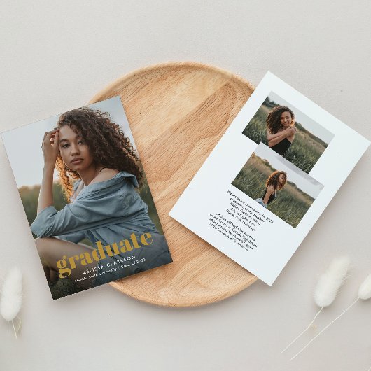 オーバーレイモダンスクリプト | 3枚の写真の卒業 案内状