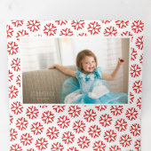 オーバーレイ喜びクリスマスホリデーレッド写真 三つ折りクリスマスカード (内部最初)