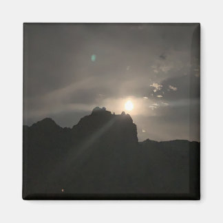 オーブセドナの大聖堂の岩の上の満月 マグネット