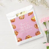 オーブンのパンの赤ちゃんシャワーにパンがある フェイバーバッグ (封をした状態)