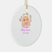 オーブンのベージュ団子の赤ちゃんシャワーピンクのバーにパン セラミックオーナメント (右)