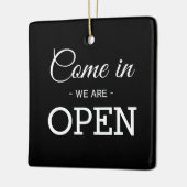 オープン/クローズ白黒の両面ストア事業 セラミックオーナメント (左)