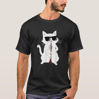 オーボエを演奏する猫 Tシャツ