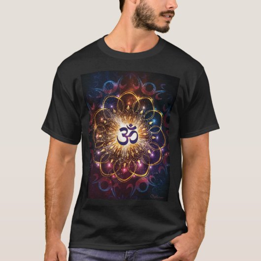 オームの聖なる幾何学のより高い力 Tシャツ (正面)
