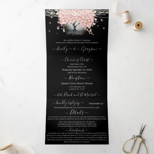 オールインワンエレガントピンクのハートリーフ結婚のトリフォル 三つ折り招待状 (内部)