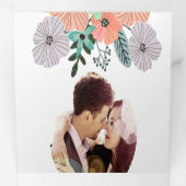 オールインワンコーラルラベンダーとグリーンフローラ結婚ズ 三つ折り招待状 (内部最初)