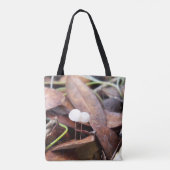 オールオーバープリントのトートに小さなキノコ トートバッグ (裏面)