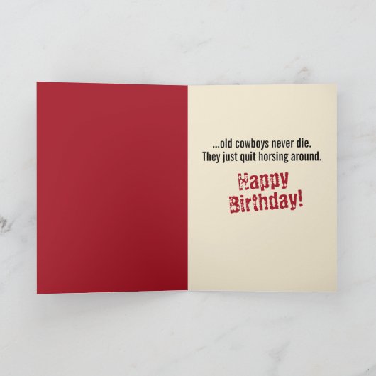 オールドおもしろいカウボーイやめーズホーンのまわりに誕生日 カード (内部)