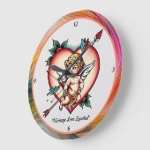 オールドスクールキューピッドタトゥースタイル ラージ壁時計 (傾斜)