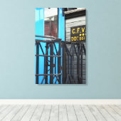 オールドスチームトレインルマストロブルーワゴンキャンバス キャンバスプリント (インサイチュ (ウッドフロア))