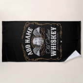 オールドムーンシャインウイスキーラベルADD PHOTO Family Name ビーチタオル (正面)