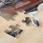 オールド魚釣りボートオンザビーチ ジグソーパズル (側面)