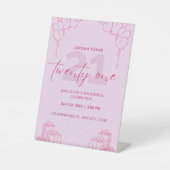 オールピンク誕生日台座 台座サイン (正面)