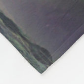 オーロラの光がラグーンに反射 フリースブランケット (角)