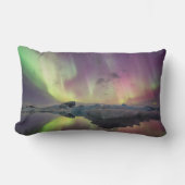 オーロラの光がラグーンに反射 ランバークッション (正面)