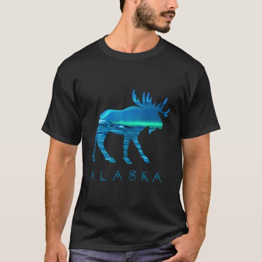 オーロラボレアリススノーシーンとアラスカンムース Tシャツ (正面)