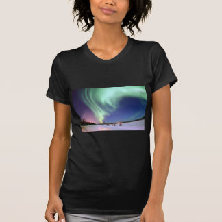 オーロラBorealis、かNorthern Lights、アラスカ Tシャツ