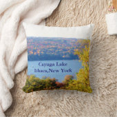 カイウガ湖、イタカ、ニューヨーク。 クッション (ブランケット)