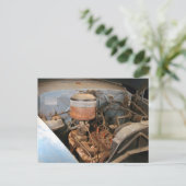 カイザーフレーザーの古い6気筒エンジン ポストカード (スタンド正面)