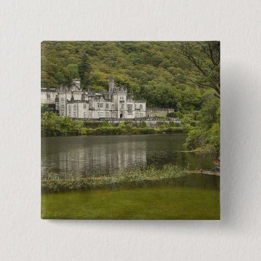 カイルモア修道院、ガルウェイ州、アイルランド 缶バッジ (正面)