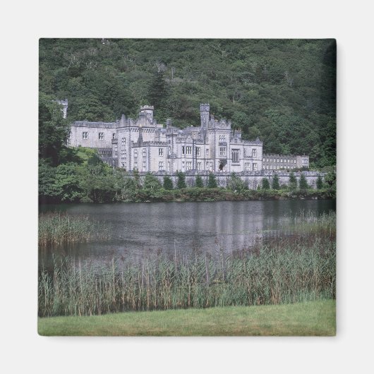 カイルモア修道院, コナマラ, ガルウェイ県, マグネット (正面)