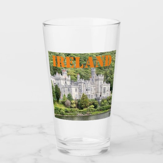 カイル・ムーア・アビー城アーランド。 タンブラーグラス (正面)