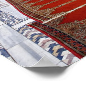 カイロのイスラム教のモスクに通じる祈りの言葉のラグ、 ポスター (角)