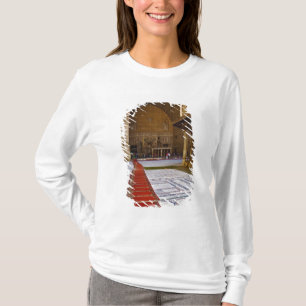 カイロのイスラム教モスクへの祈りのマット Tシャツ