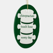 カイロプラクターのTouchはパーソナライズなオーナメント住んでいます セラミックオーナメント (右)