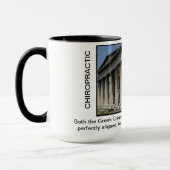 カイロプラクティックのコーヒー・マグ(色)のギリシャのコラム マグカップ (左)