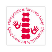 カイロプラクティックはすべての体の手と背骨のロゴ セルフインキングスタンプ (デザイン)