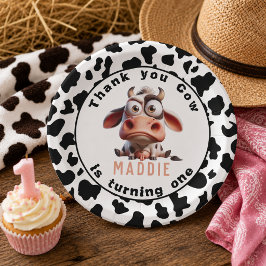 カウガールの1歳の誕生日おめでとう Holy Cow Caricatures ペーパープレート