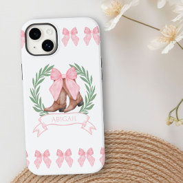 カウガールブーツとピンクのリボンのパーソナライズデザイン Case-Mate iPhone 14 PLUSケース