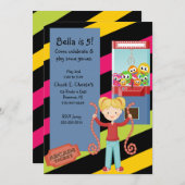 カウトアーケーストライプのド誕生日ガール招待状 招待状 (正面/裏面)