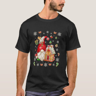 カウトサンタグノミーウィズジンジャーブレッドハウス Tシャツ