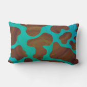 カウブラウンおよびティール(緑がかった色)プリント ランバークッション (裏面)