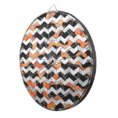 カウブラック&オレンジシェブロンプリント ダーツボード (正面右)