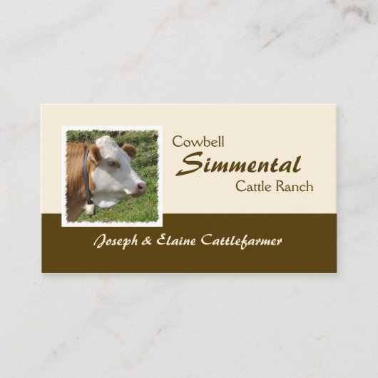カウベルを持つブラウンそして白いSimmental牛 名刺 (正面)