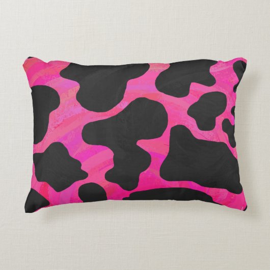 カウホットピンクとブラックプリント アクセントクッション (正面)
