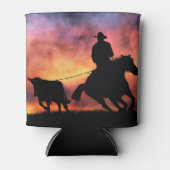 カウボーイが馬からロープを外す 缶クーラー (正面)