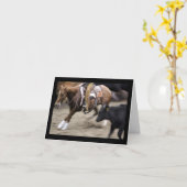 カウボーイと切り馬の誕生日カード カード (黄色い花)