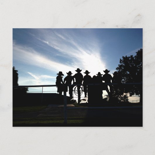 カウボーイと女性のカーボーイの若者を囲む ポストカード (正面)