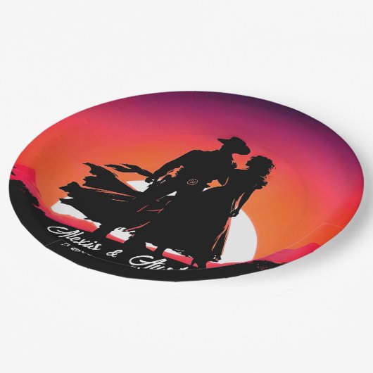 カウボーイと女性のカーボーイアットサンダウン ペーパープレート (アングル)