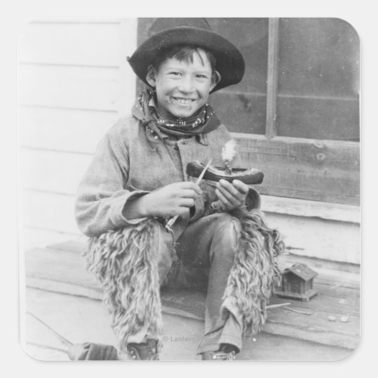 カウボーイに扮したおもちゃの少年 スクエアシール (正面)