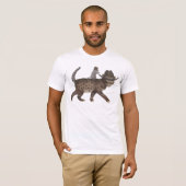 カウボーイのネズミに乗られた面白い猫 Tシャツ (正面フル)
